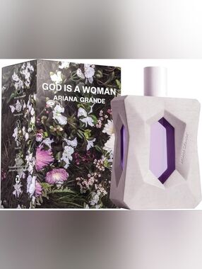 ✨️God Is A Woman By Ariana Grande✨️